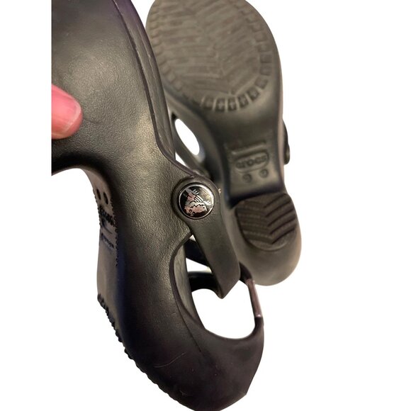 CROCS Cyprus Slides Womens Size 9 Black Heeled Slip On Criss Cross Strap Open To - Picture 7 of 9